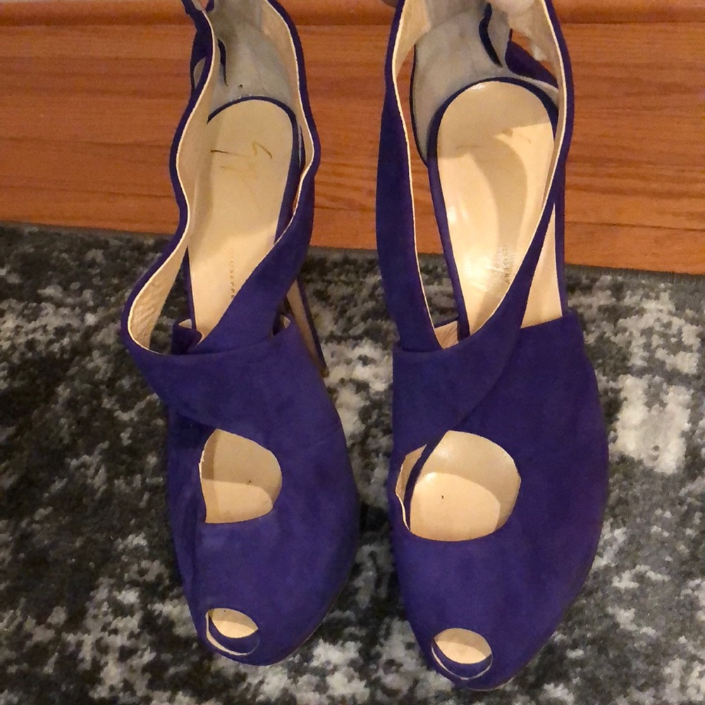 Giuseppe Zannotti Purple PeepToe Pumps